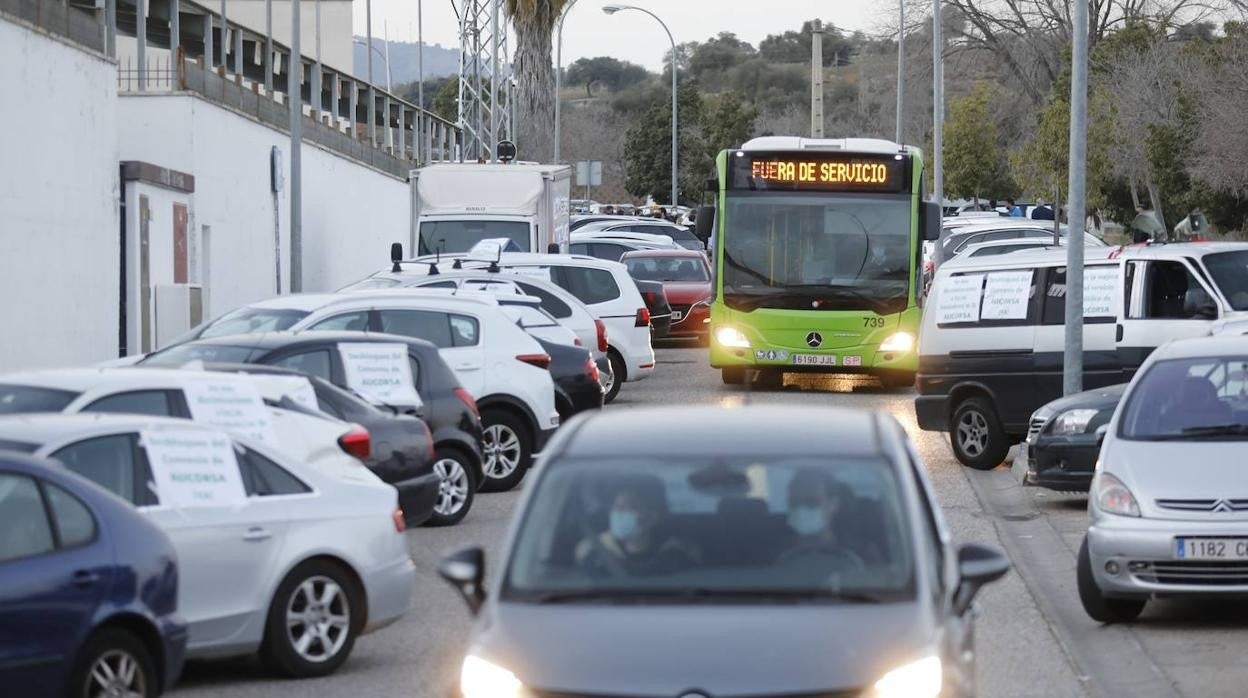 Protesta de la plantilla de Aucorsa el pasado 24 de enero