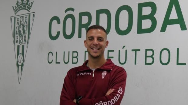 Las claves de un Córdoba CF también líder en la parcela física con la batuta de Álex Prieto