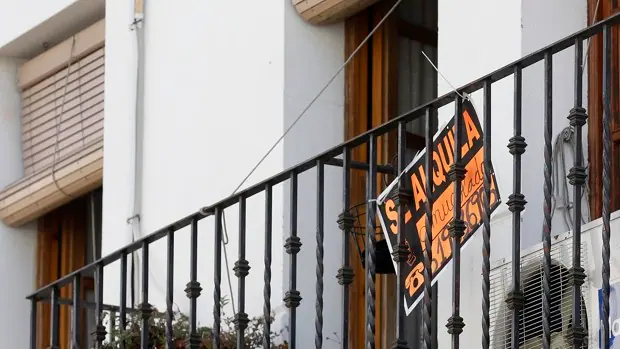Andalucía planta cara al Gobierno y no regulará el precio del alquiler de las viviendas