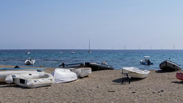 ¿Molinos o gigantes? Así es el enorme parque eólico marino que se proyecta frente a las playas del Cabo de Gata