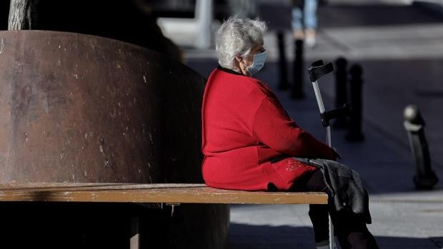 Las mujeres postmenopáusicas con bajos niveles de estrógenos pueden correr riesgos de morir por Covid-19