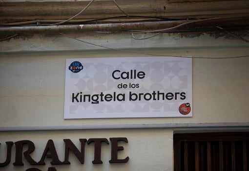 Calle Kingtela Brohers en el centro de Granada