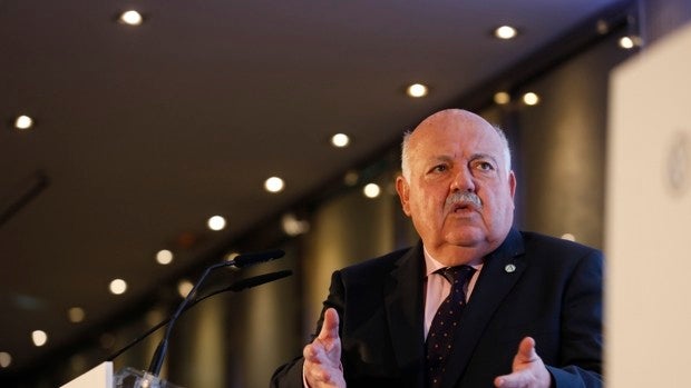 Salud no planteará restricciones para la Semana Santa en Andalucía