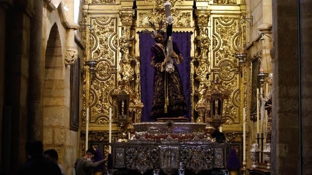 Via Crucis de Córdoba | Sigue aquí en directo la estación del Calvario en la Catedral