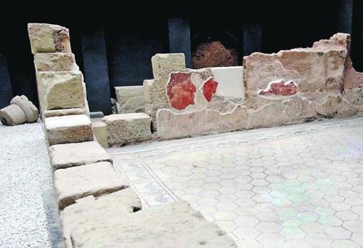 Mosaico romano conservado 'in loco' en el Hotel Hospes Palacio del Bailío