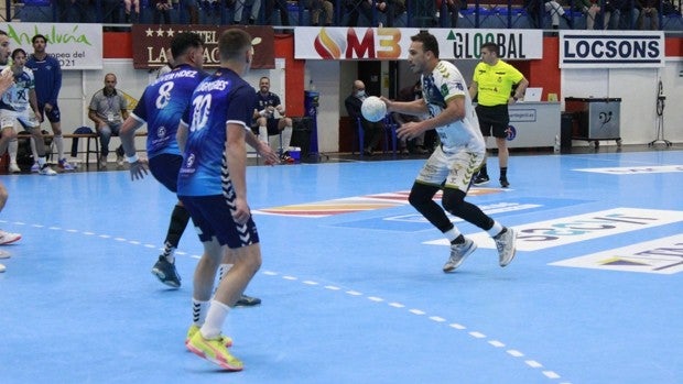 Balonmano | Derrota cruel del Ángel Ximénez ante Benidorm (30-31)