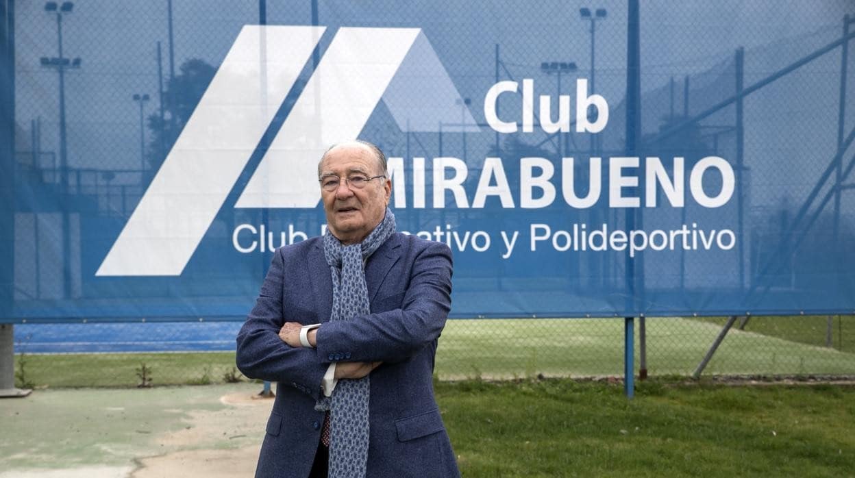Francisco Jiménez, en el club Mirabueno