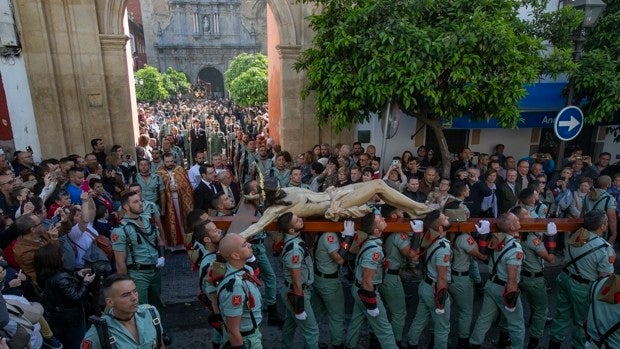 La Legión acompañará al Señor de la Caridad de Córdoba en el vía crucis del Viernes Santo