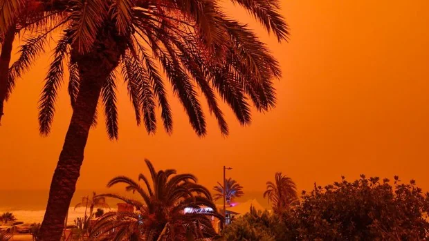 Una nube de polvo africano amenaza con lluvias de barro en Almería