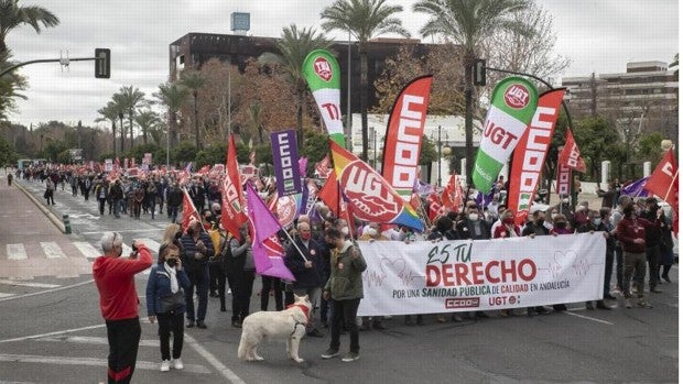 UGT y CC.OO. dejan todas las mesas de negociación con la Consejería de Salud