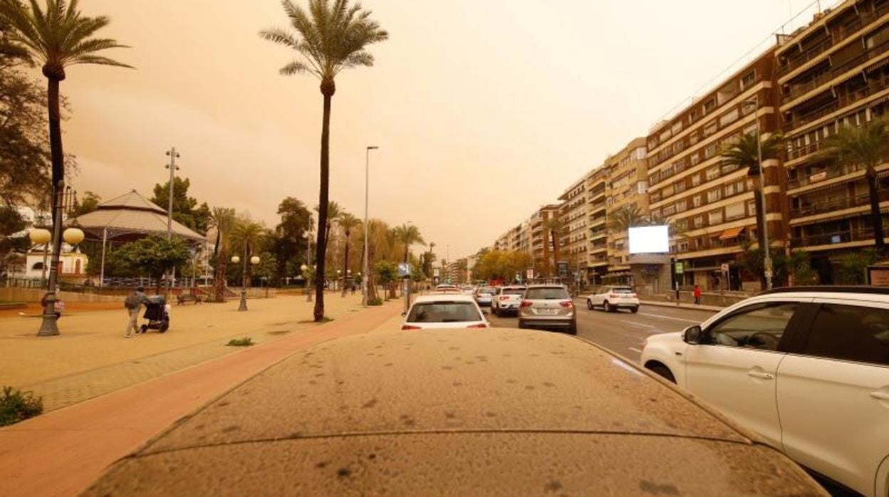 Vehículos afectados por la calima del martes 15 de marzo en Córdoba