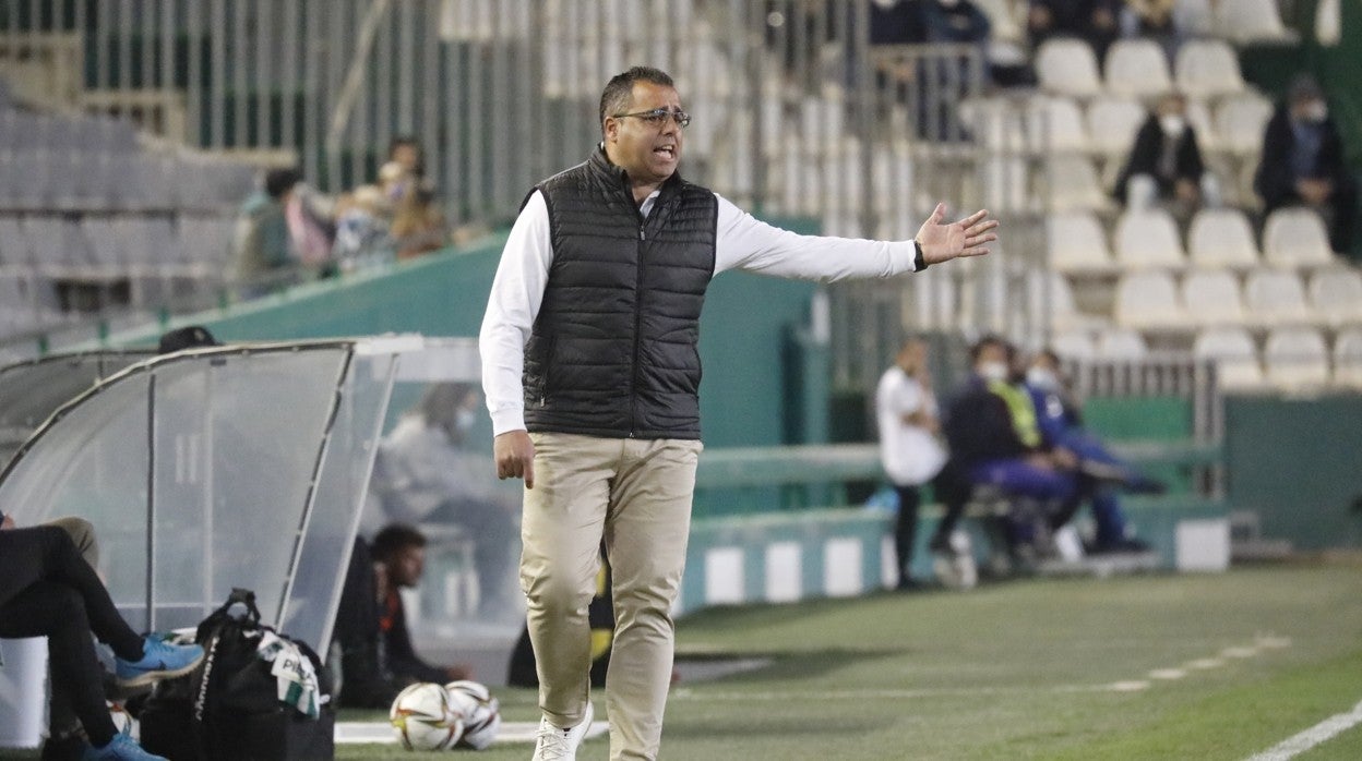 El entrenador del Córdoba CF, Germán Crespo