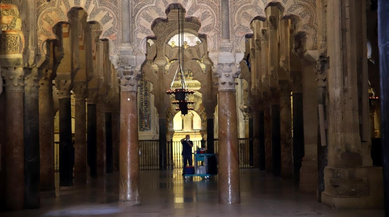 Interior de la Mezquita-Catedral de Córdoba