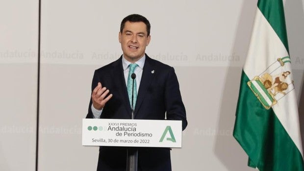 Juanma Moreno anuncia que Andalucía seguirá ofertando Filosofía en la ESO