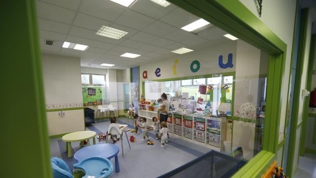 El plazo para pedir plazas en guarderías en Córdoba arranca este viernes, con 250 centros disponibles