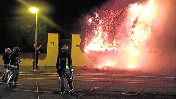 Un juzgado imputa a tres personas por la oleada de incendios en El Brillante en 2020