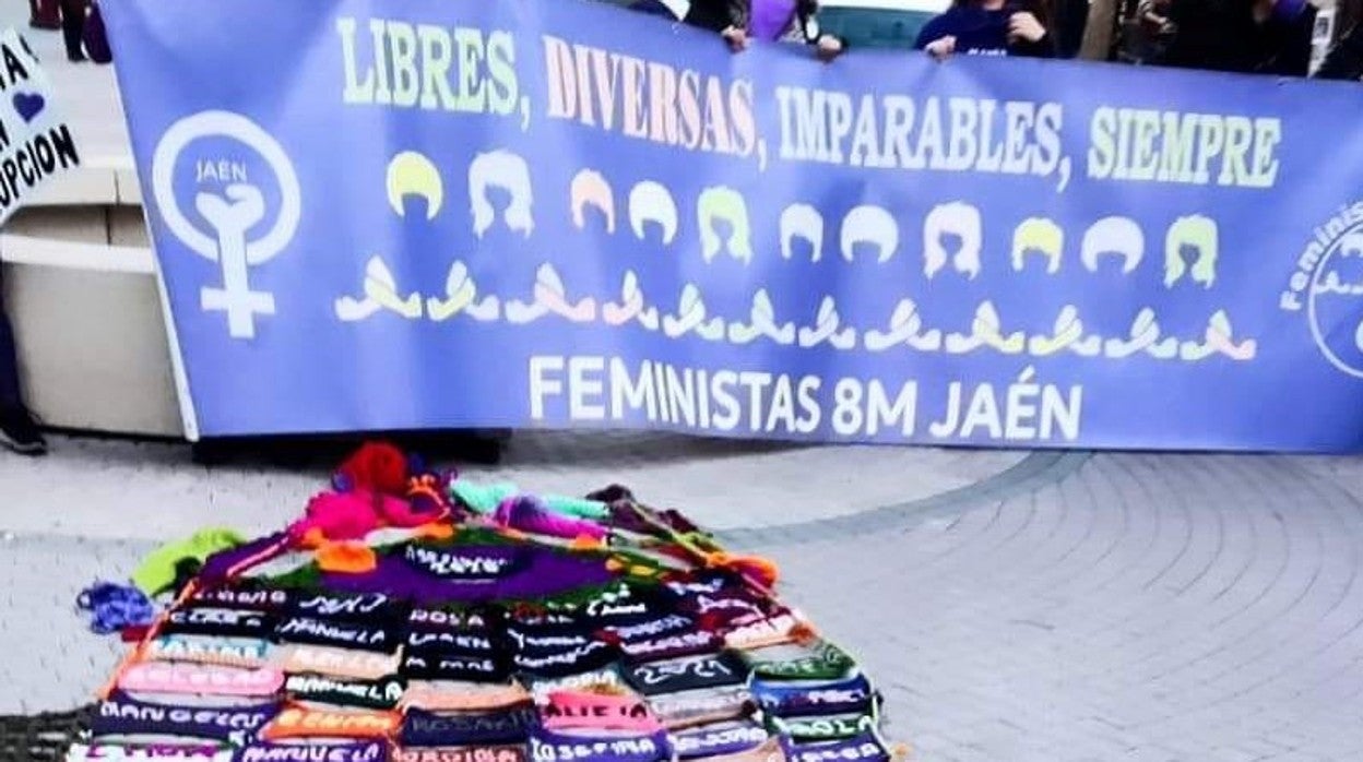 Un colectivo feminista ha denunciado la promoción del club de alterne