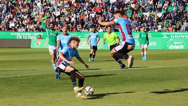 Las puntuaciones de los jugadores del Córdoba CF ante el Cacereño