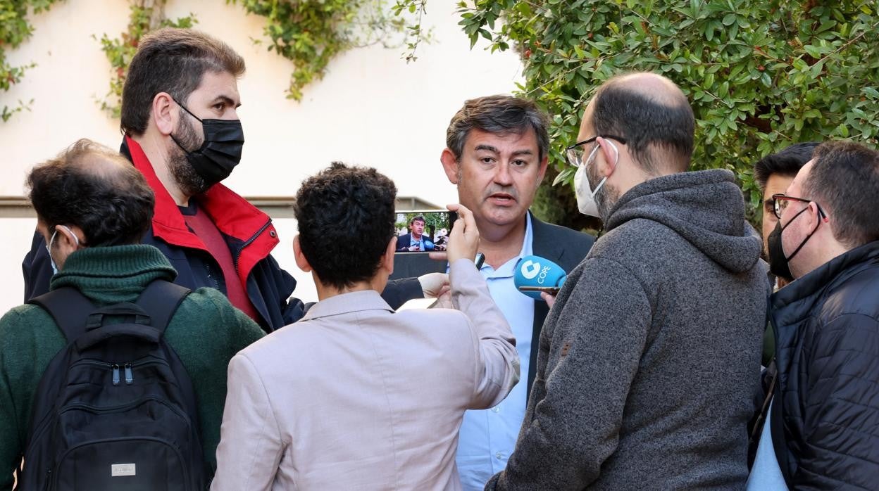 El consejero delegado del Córdoba, González Calvo, este miércoles, en la presentación de la OTT