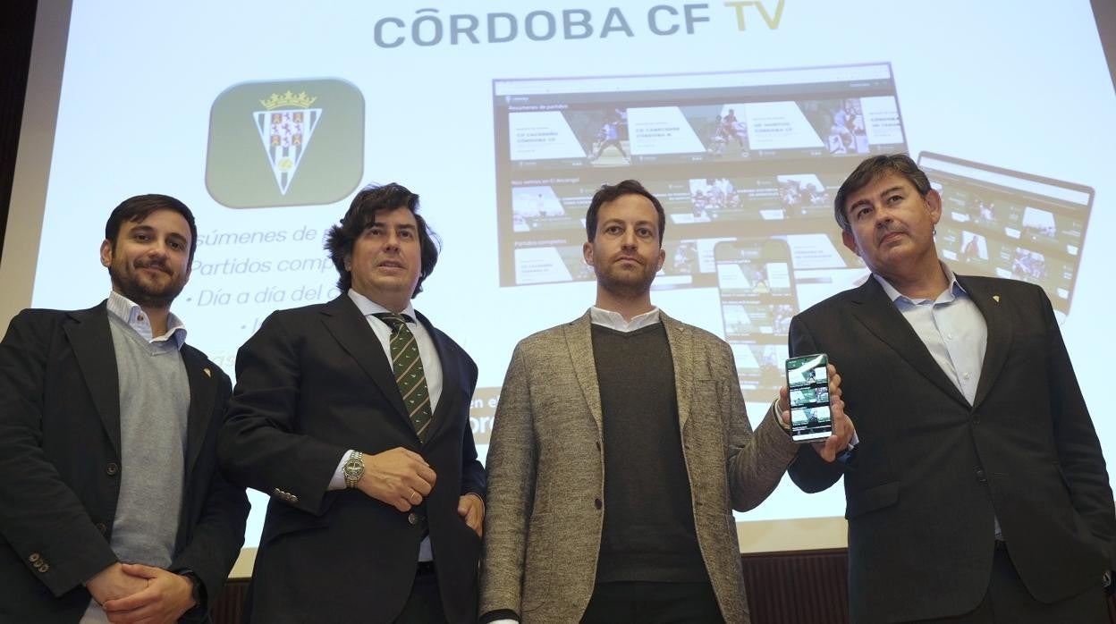 Gonzalo Arroyo, Jesús Coca, Faisal bin Jaimar y González Calvo en la presentación de Córdoba CF TV