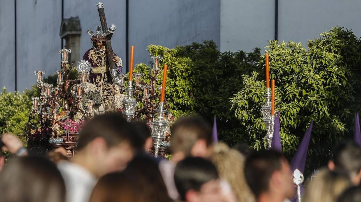 La Santa Faz durante su desfile procesional