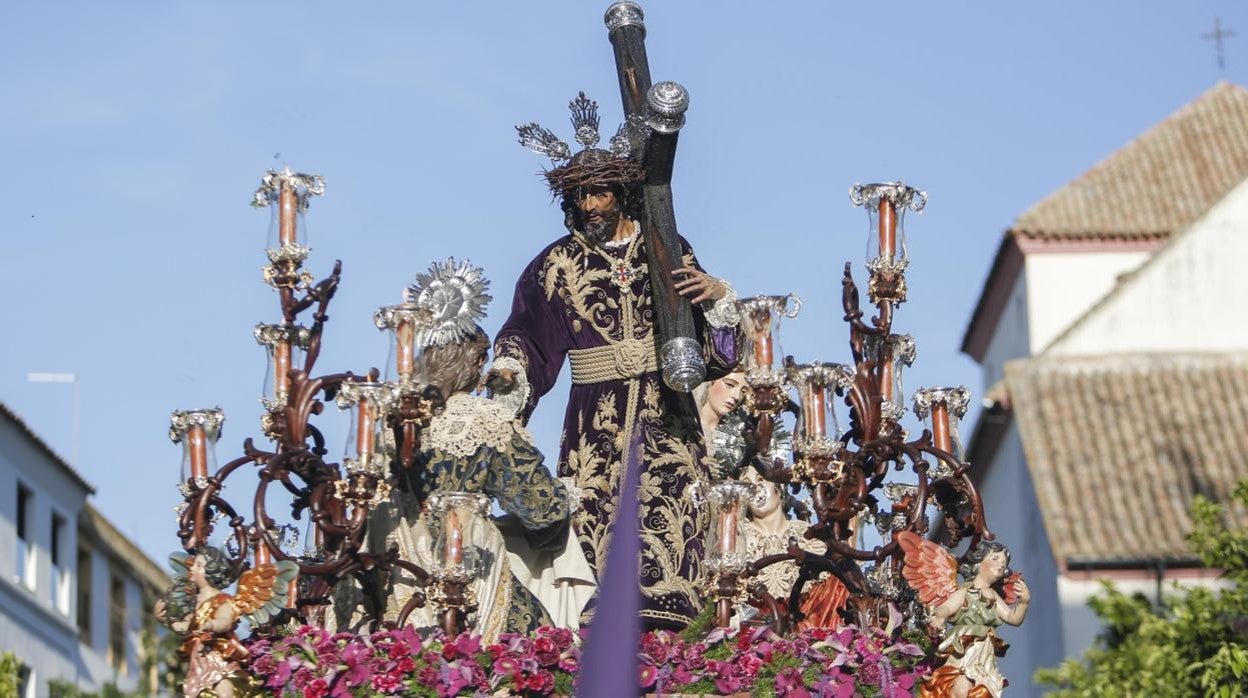 Paso de misterio de la Santa Faz, el Martes Santo de 2019