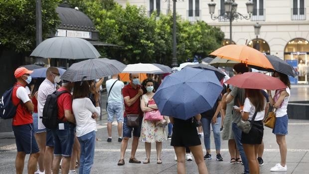 Las temperaturas bajan 4 grados en un día y la lluvia será constante hasta el fin de semana en Córdoba