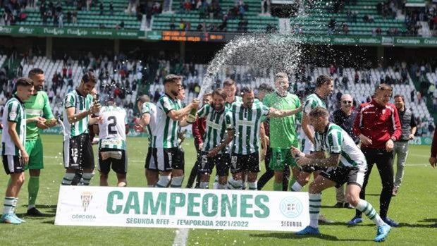El Córdoba CF alcanza el récord de victorias consecutivas como local en la liga de su historia