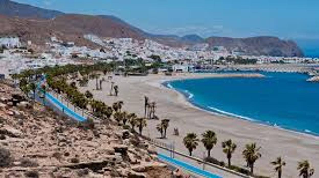 Imagen de una de las playas de Carboneras