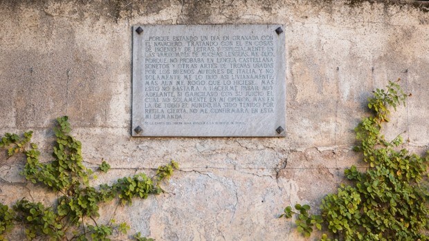 El soneto nació en la Alhambra: la conversación entre jardines que cambió para siempre la literatura española
