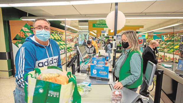 Córdoba, líder andaluz en el aumento de la superficie de venta de supermercados
