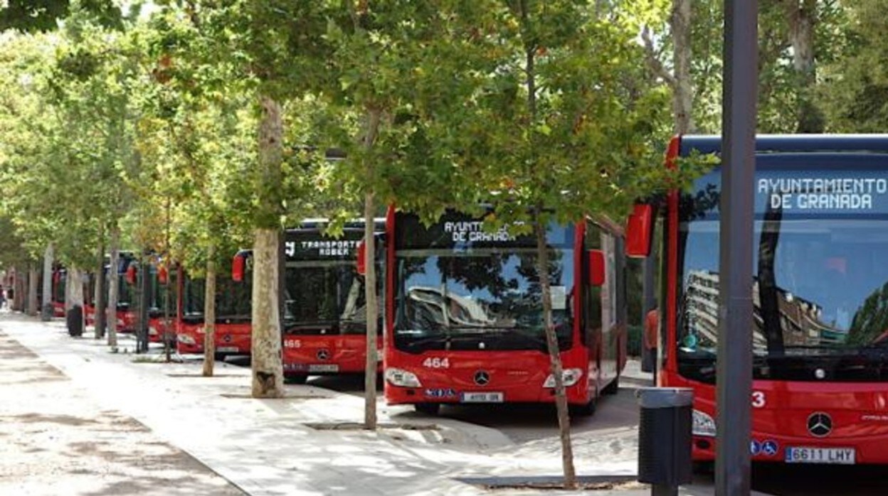 Autobuses de Transportes Rober en Granada