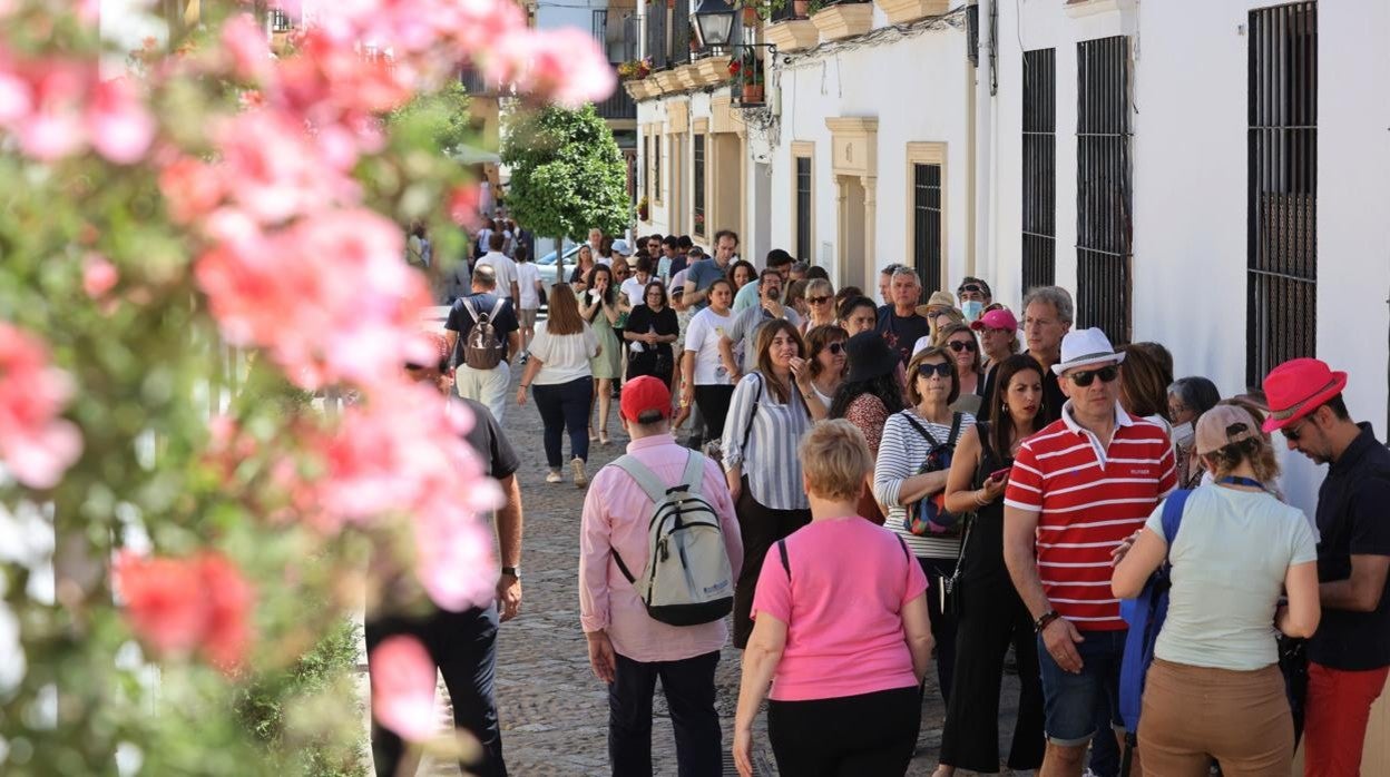 Cola este fin de semana para ver el patio de Marroquíes, 6