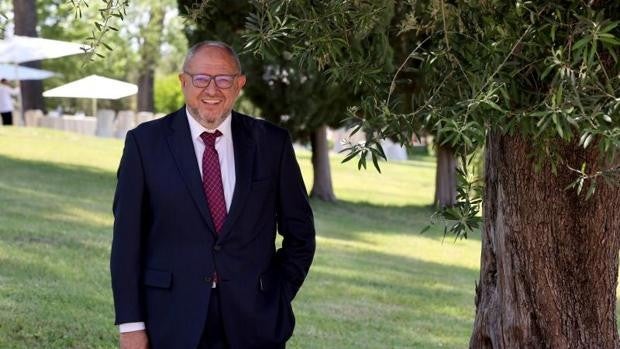 Manuel Torralbo, candidato a rector de la UCO: «Hay que dar más participación a los estudiantes»