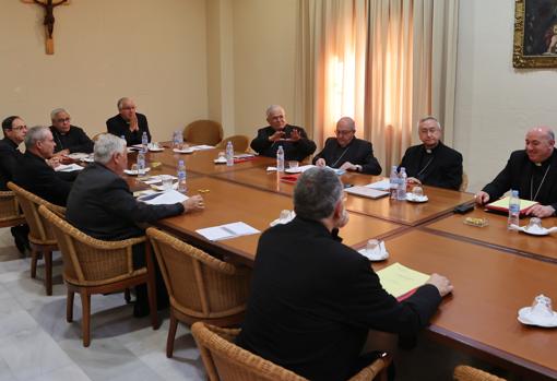 Un momento de la reunión de los Obispos del Sur, celebrada en Córdoba