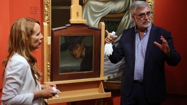 El retrato masculino de Julio Romero de Torres llega a su museo de Córdoba con la pintura de su hijo Rafael