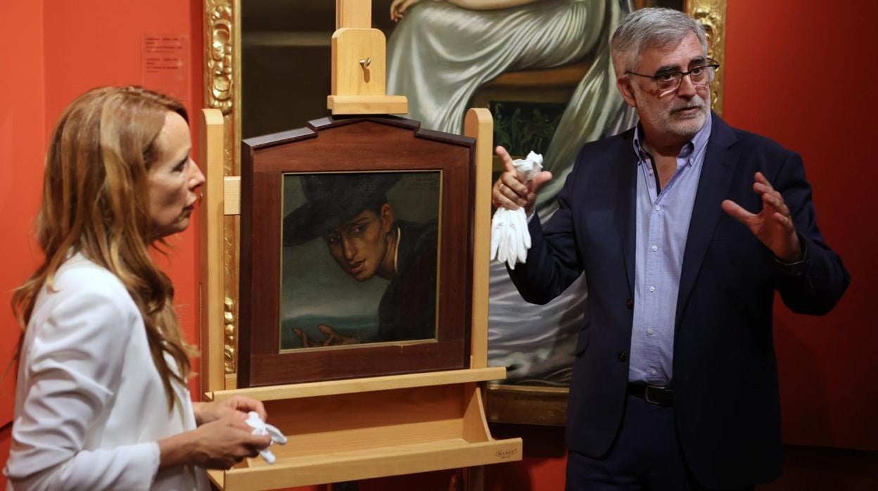 Enrique Ortega y Marián Aguilar, en la presentación del retrato de Rafael Romero Pellicer