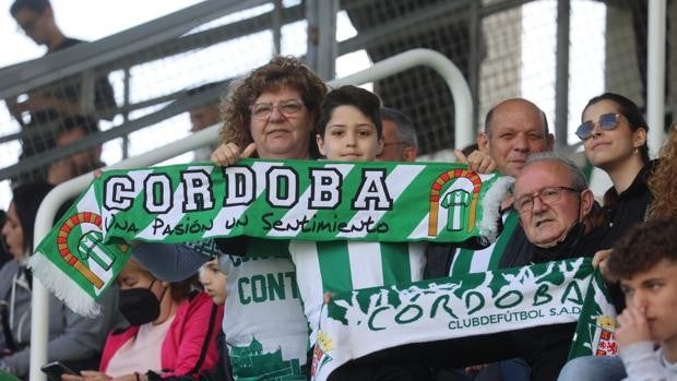 El Córdoba CF roza ya los 2000 abonados para la próxima temporada