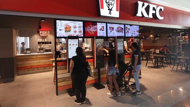 KFC ha abierto sus puertas al público en Córdoba en el centro comercial El Arcángel