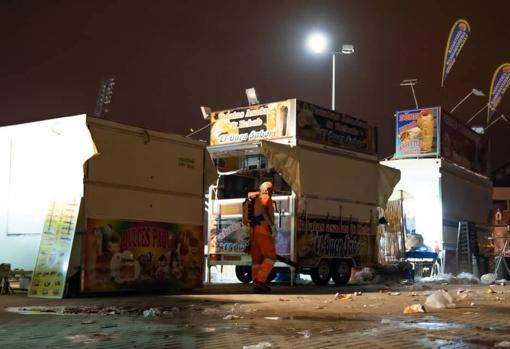 Recogida de basura en la calle del Infierno