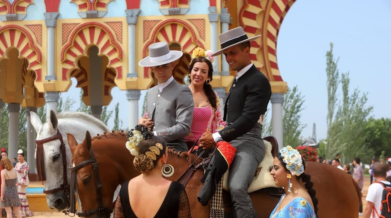 Jinetes y amazonas en la Feria el sábado