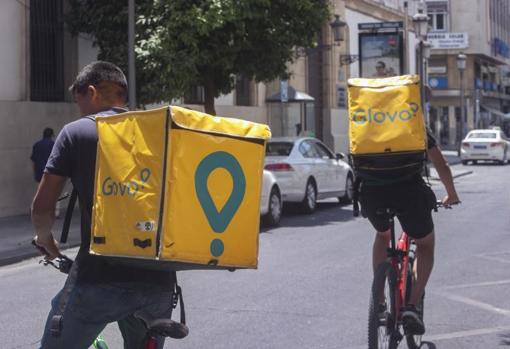 Dos 'riders' de Glovo en Córdoba