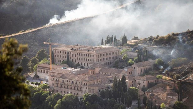 El Arzobispado de Granada valora pedir zona catastrófica para el área calcinada de Sacromonte