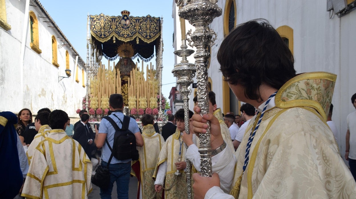 Nuestra Señora de la Estrella, en su regreso al colegio San José