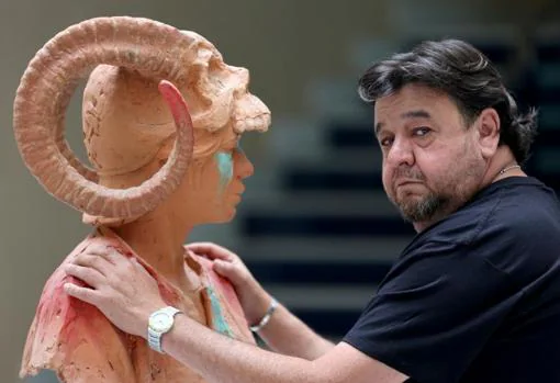José Manuel Belmonte, escultor: «Los artistas somos espíritus libres»