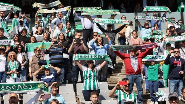 El Córdoba CF ya tiene más de 5.500 socios, de los que 1.100 son nuevos abonados para Primera RFEF