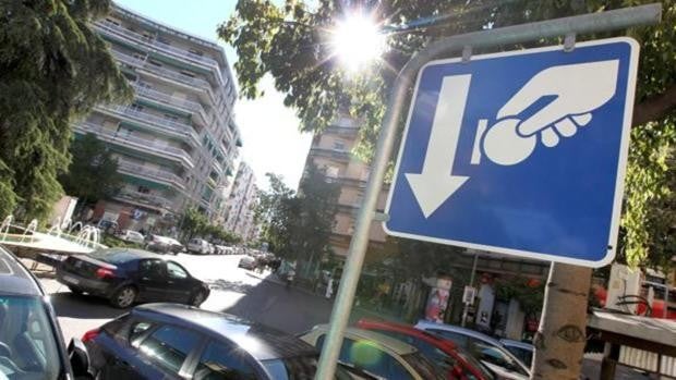 Así funciona ElParking, la nueva aplicación para pagar la zona azul desde el móvil en Córdoba