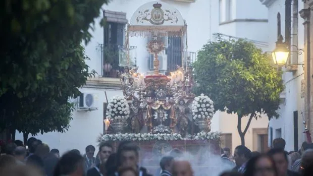 Ánimas y Trinitarios, la avanzadilla de las procesiones del Corpus Christi en Córdoba
