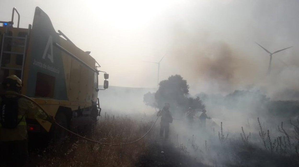 Bomberos del Plan Infoca, en el lugar del incendio