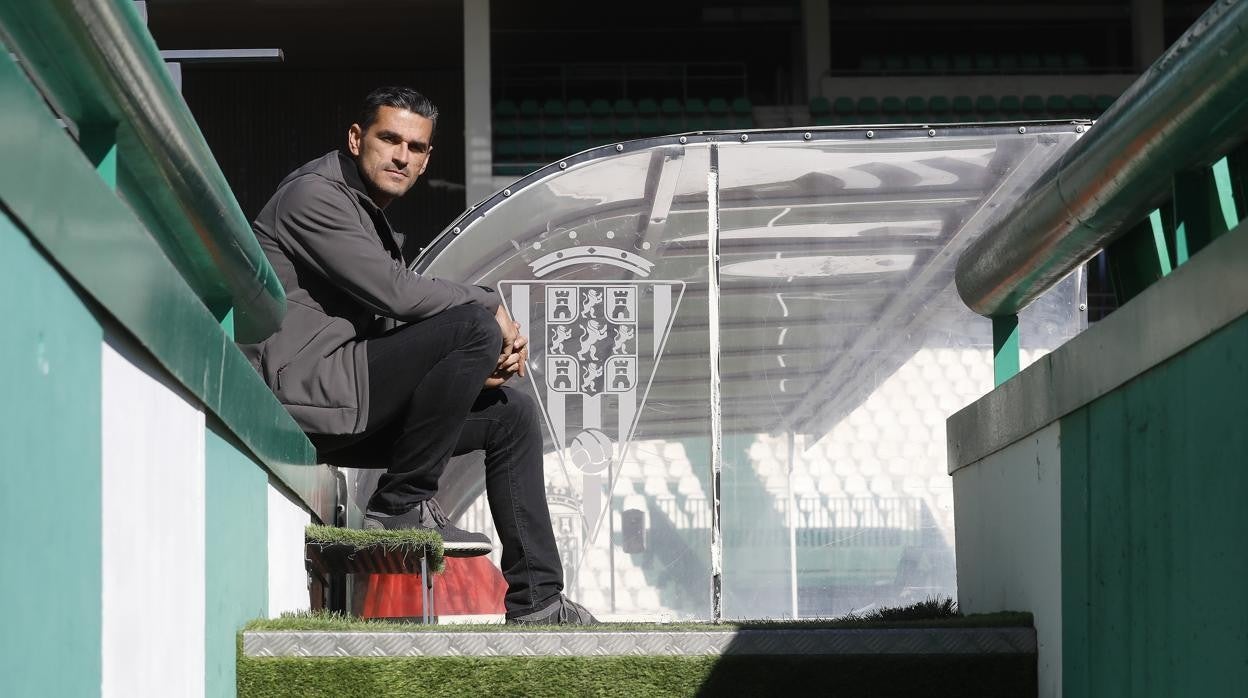 El director deportivo del Córdoba, Juan Gutiérrez 'Juanito', en el estadio